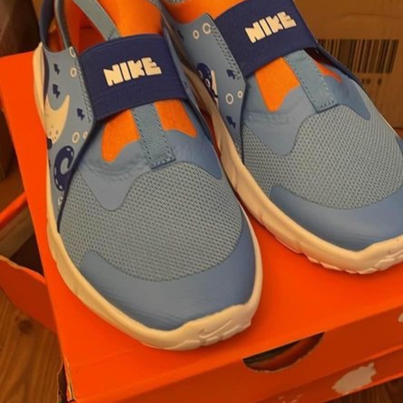 BRAND NEW boy youth nike Nike flex runner step in shoes size 2Y & 3Y - Picture 6 of 7